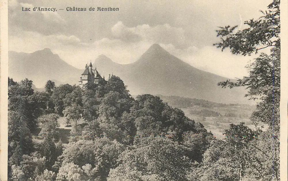 Lago de Annecy — Castelo de Menthon - Frente