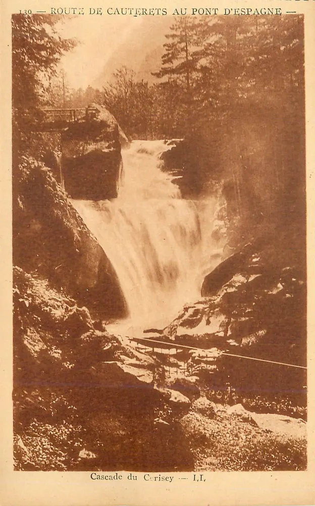 Cascade du Crissey — Pont d'Espagne — Route de Cauterets — I.I. - Recto