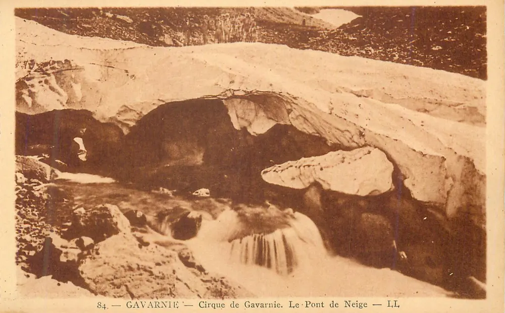 Gavarnie — Cirque de Gavarnie. Der Pont de Neige — LL - Vorderseite