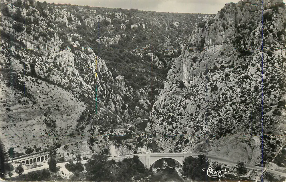 Brücke über die Gorges du Verdon — Panoramablick — Crimy - Vorderseite