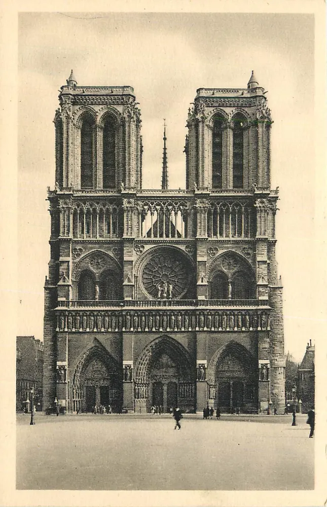 Notre-Dame w Paryżu — fasada — wydawca nieznany, numer seryjny nie widoczny - Awers