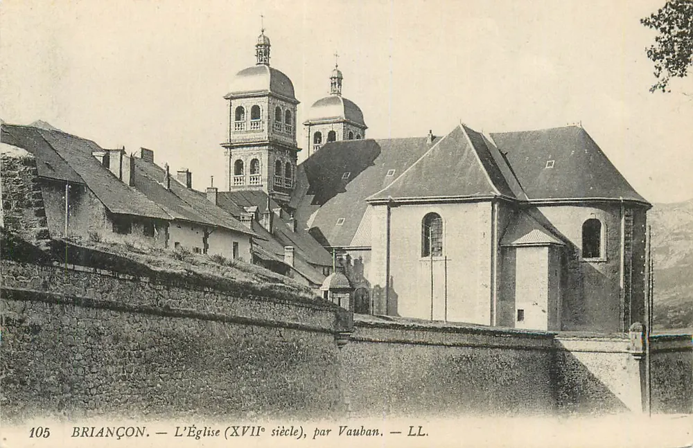 Briançon — A Igreja (século XVII), por Vauban — LL. - Frente