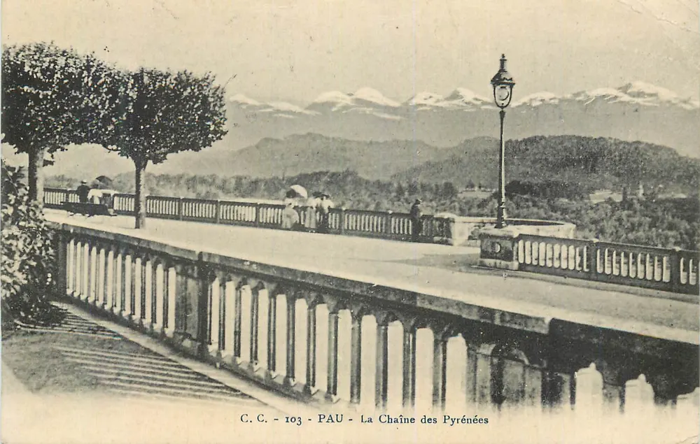 Pau - A Cadeia dos Pirineus — C.C. - 103 - Frente