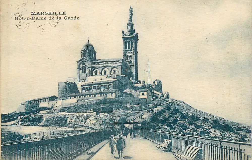 Marselha — Nossa Senhora da Guarda — vista panorâmica - Frente