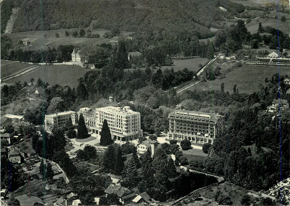 Hotel de l'Alpe — Luftbild — Verlag nicht sichtbar - Vorderseite