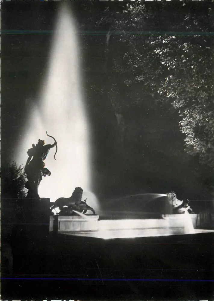 Fonte da Ninfas da Fonte — noite — editor desconhecido, número de série ilegível - Frente