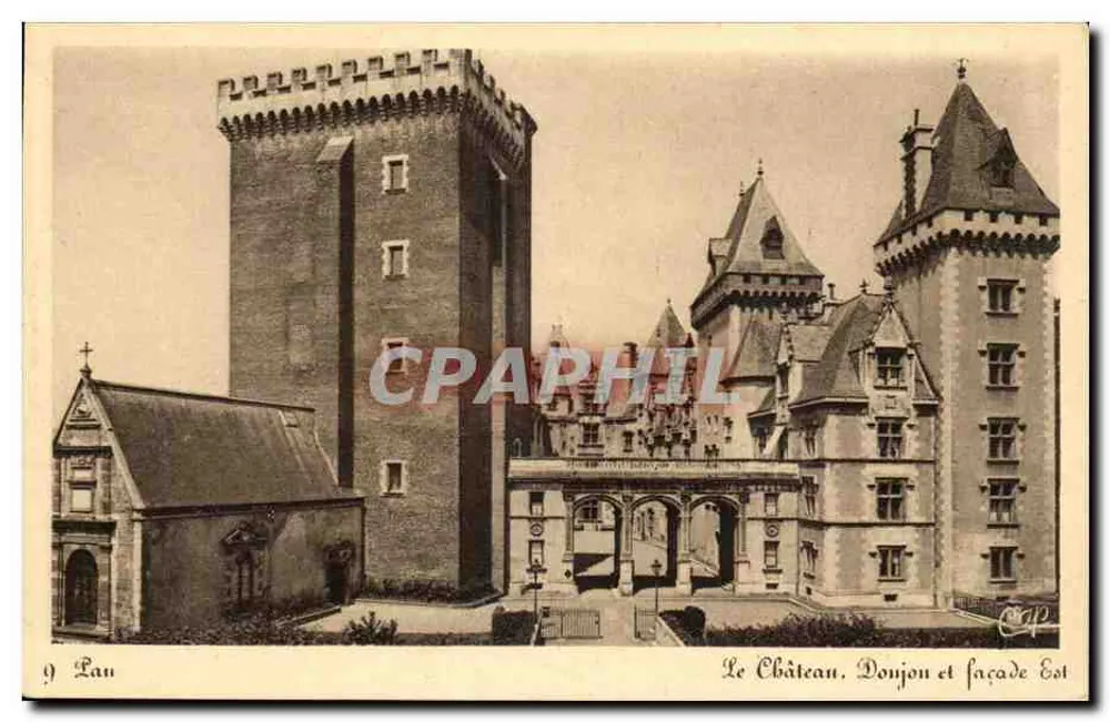 O Castelo, Torre de Menagem e fachada Leste - Frente