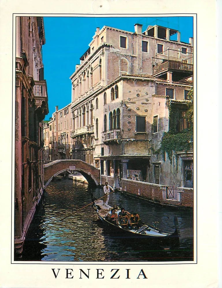 Canal de Veneza — gôndola e ponte — VENEZIA - Frente