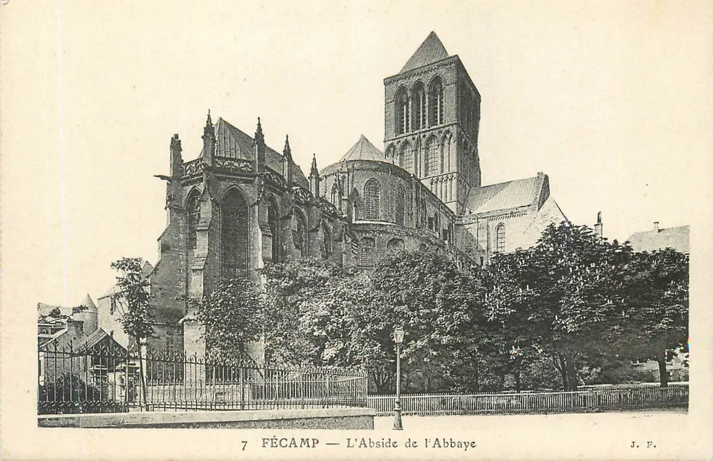Fécamp — A Abside da Abadia — J. F. - Frente