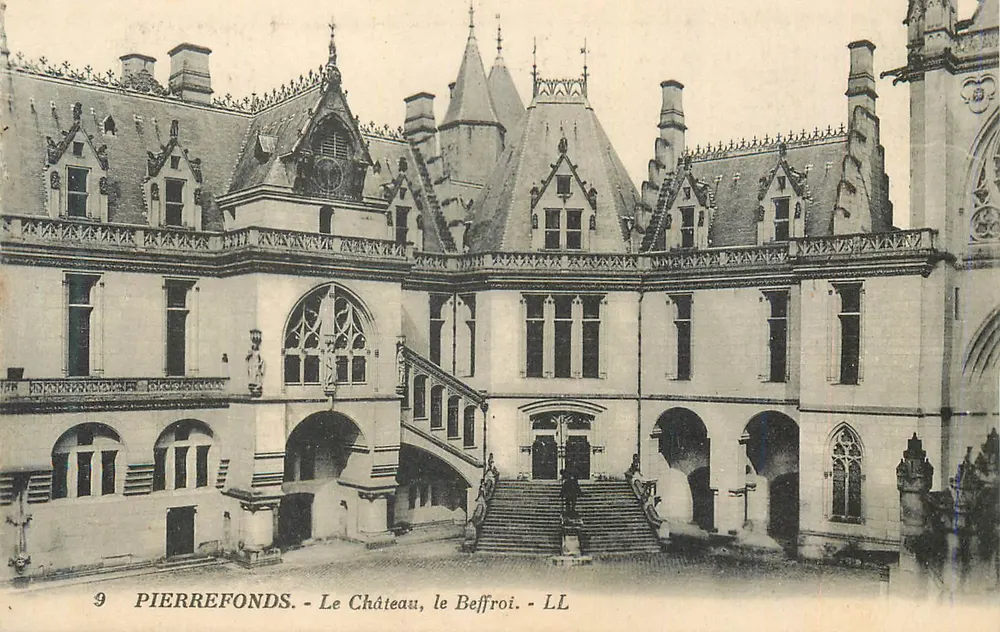 PierreFonds - O Castelo, o Sino - LL - Frente