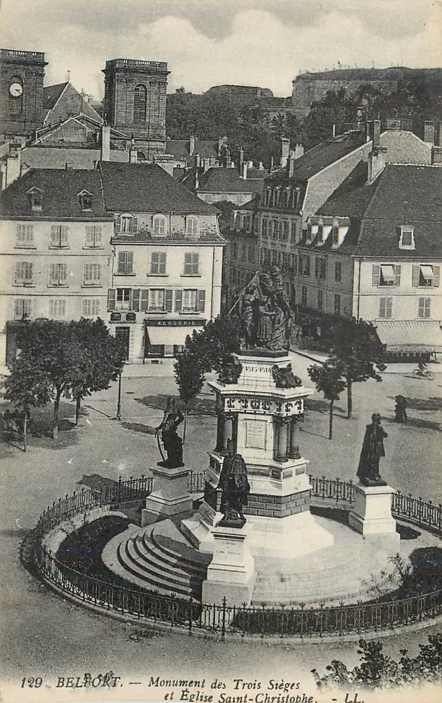 Belfort — Denkmal der Drei Belagerungen und Kirche Saint-Christophe - Vorderseite