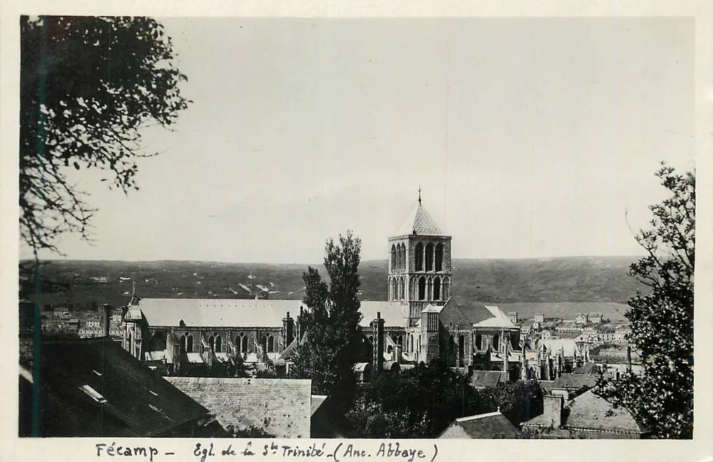 Fécamp — Igreja da Santa Trindade (Antiga Abadia) - Frente