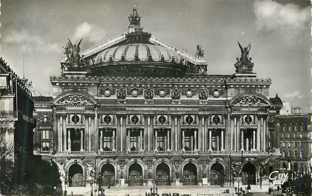 Academia Nacional de Música — Paris — Guy - Frente