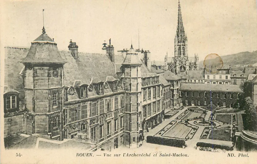Rouen — Vista sobre o Arcebispo e Saint-Maclou - Frente
