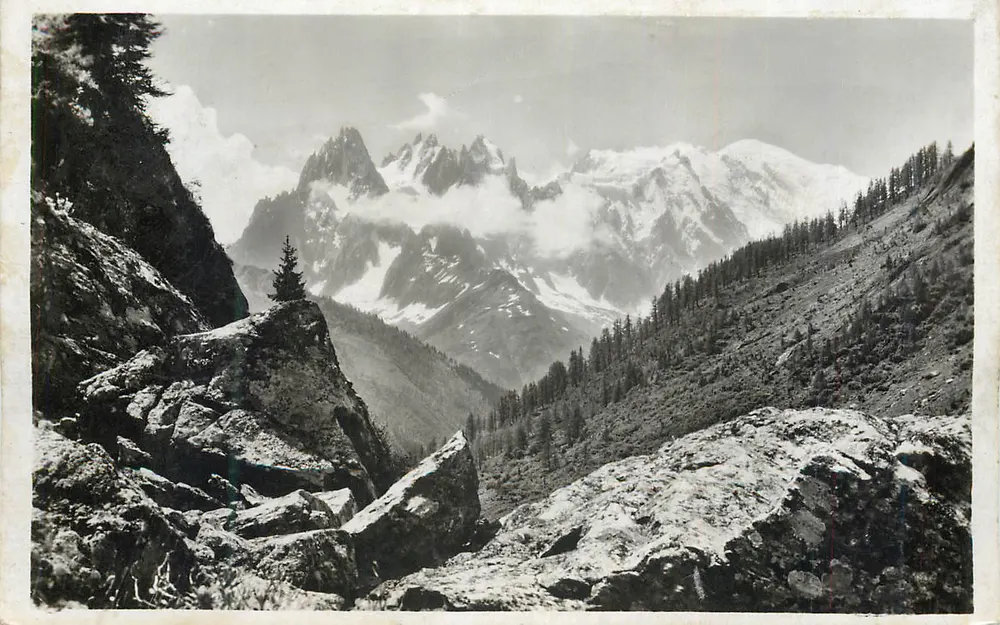 Mont Blanc — Panoramablick — Verlag nicht identifizierbar - Vorderseite