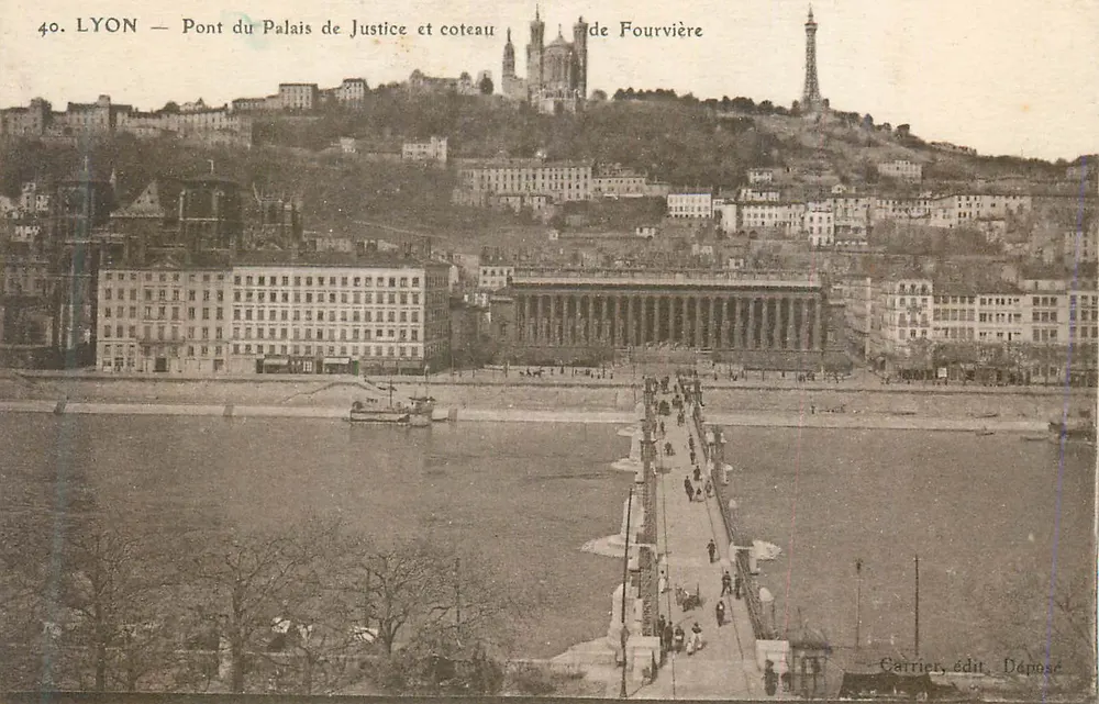 LYON — Brücke des Palasts der Gerechtigkeit und Fourvière-Hügel - Vorderseite