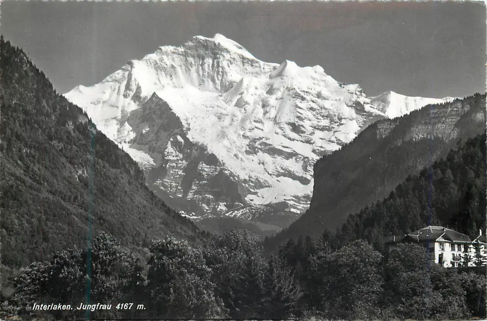 Interlaken. Jungfrau 4167 m. — vista panorâmica — editor e número de série ilegíveis - Frente