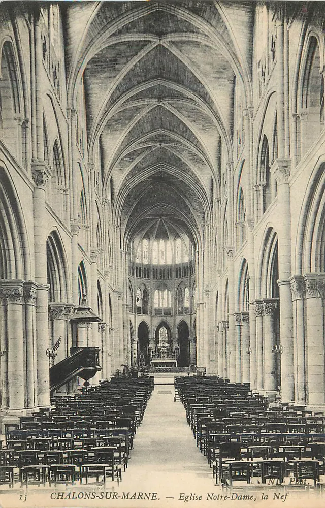 Chalons-sur-Marne — Église Notre-Dame, la Nef - Recto