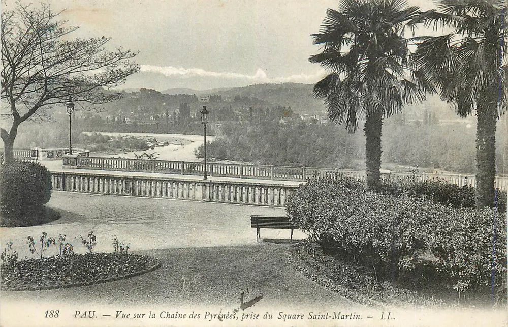 Pau — Ansicht der Pyrenäen, vom Square Saint-Martin aus — LL. n° 188 - Vorderseite