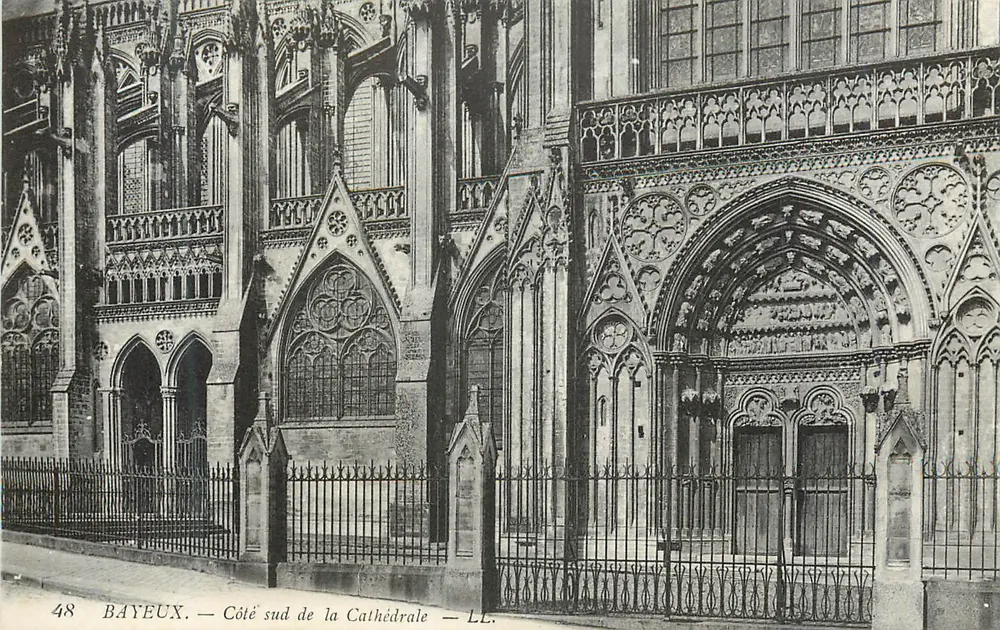 Bayeux — Lado sul da Catedral — LL. n°48 - Frente