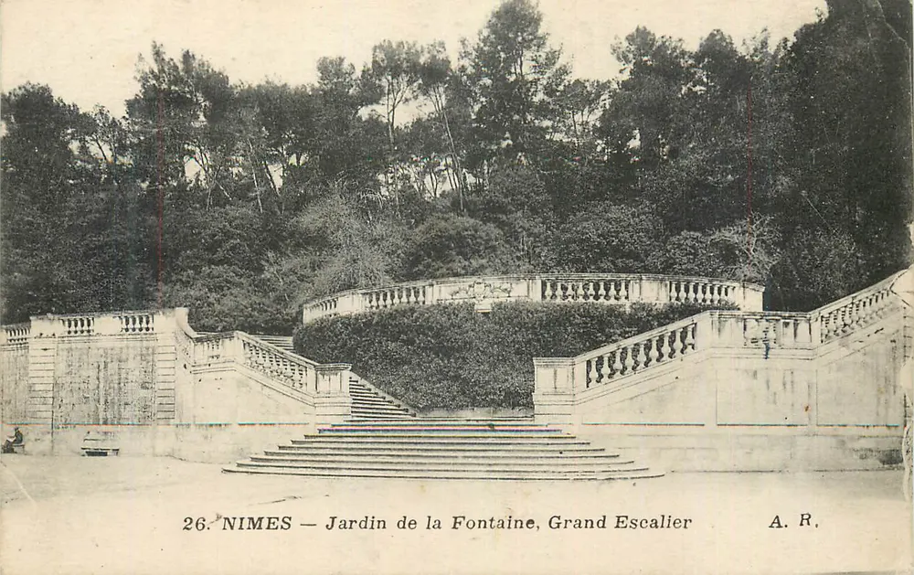 Nîmes — Jardin de la Fontaine, Grand Escalier — A. R. - Vorderseite