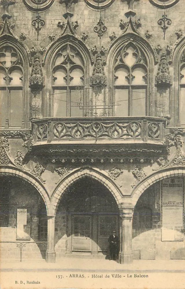 Arras - Hotel de Ville - O Balcon - Frente