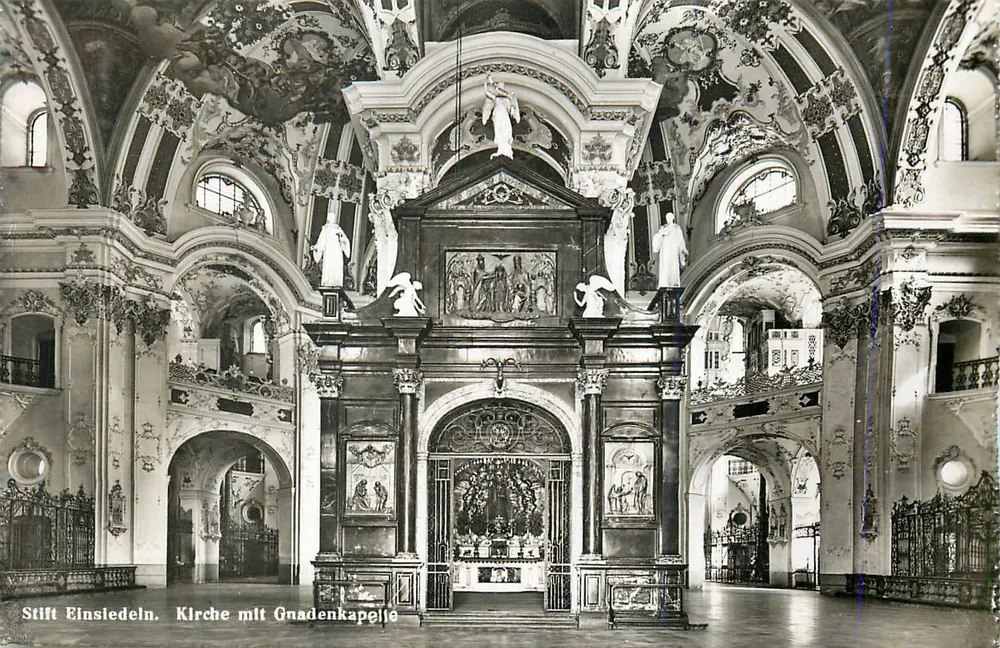 Stift Einsiedeln. Igreja com Capela da Misericórdia — editor não visível - Frente