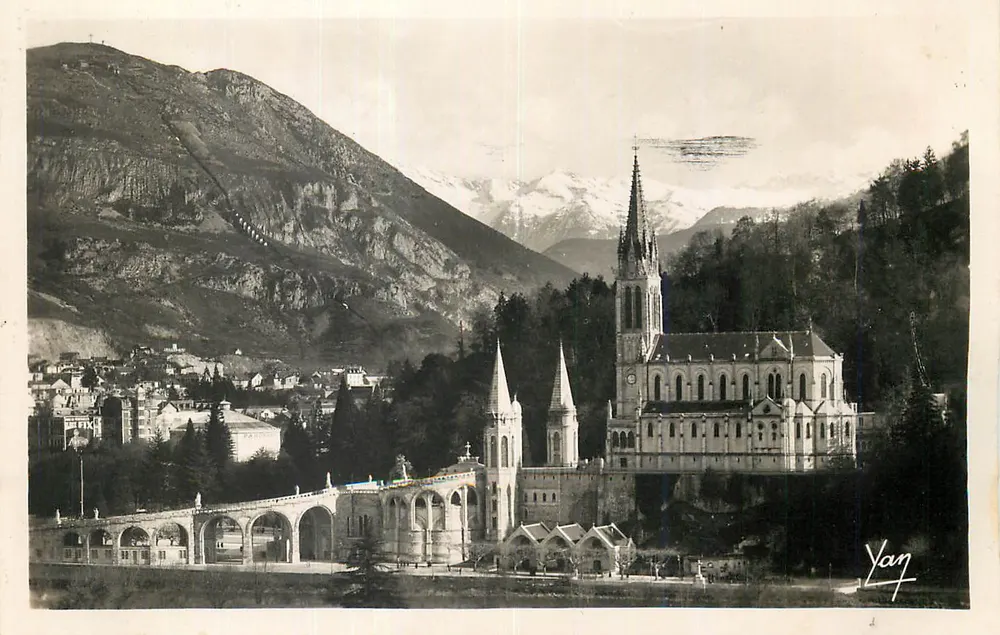 Église Saint-Martin de Chambéry — vue panoramique — Yan, n°4 - Recto