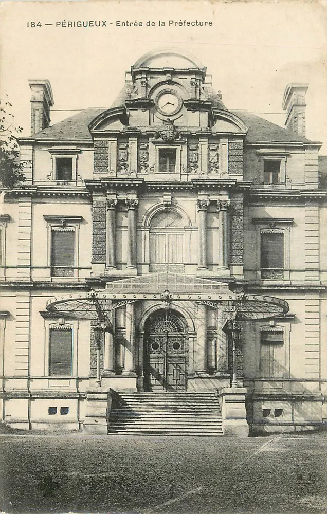Périgueux — Entrada da Prefeitura — Editor M. T. n° 184 - Frente
