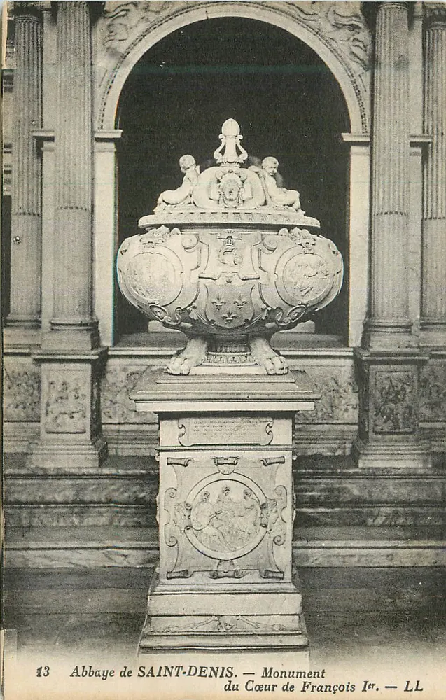 Abtei SAINT-DENIS — Denkmal für das Herz von François Ier — LL - Vorderseite