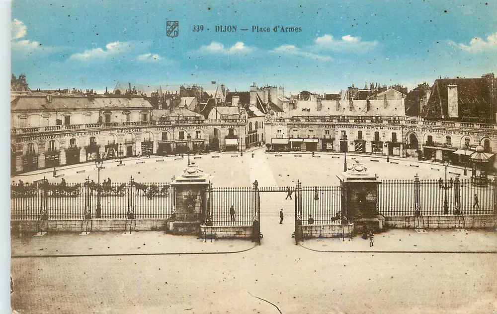 Dijon — Praça das Armas — Editor anônimo, n° 339 - Frente