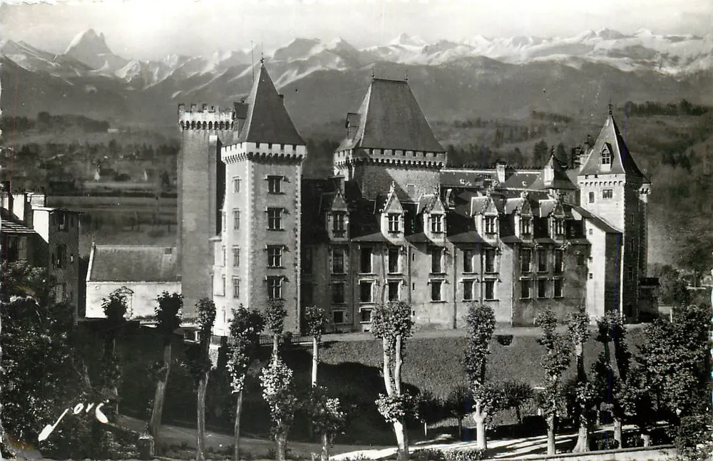 Château de Chambéry — vue panoramique — éditeur inconnu - Recto