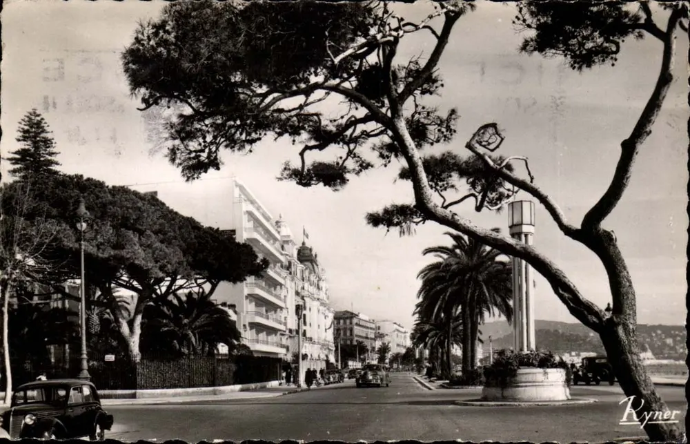 Visão da Promenade dos Ingleses em Nice — editor Ryner - Frente