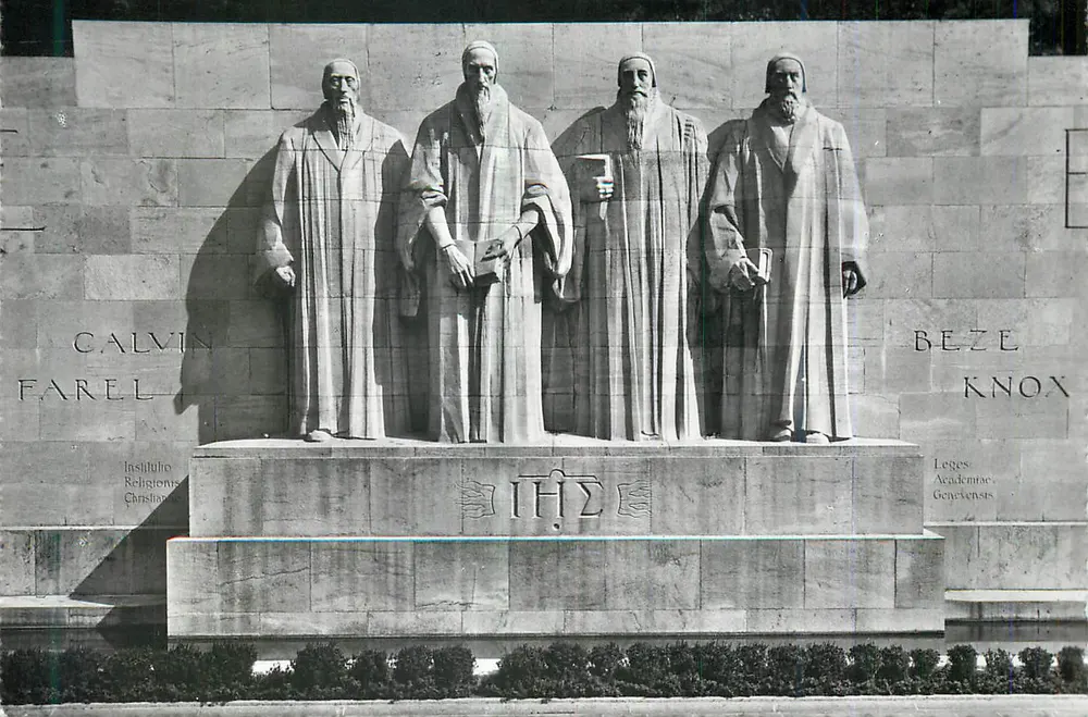 Os quatro pais da Reforma — Calvin, Farel, Beze, Knox — monumento em Genebra — editor desconhecido, número de série não visível - Frente