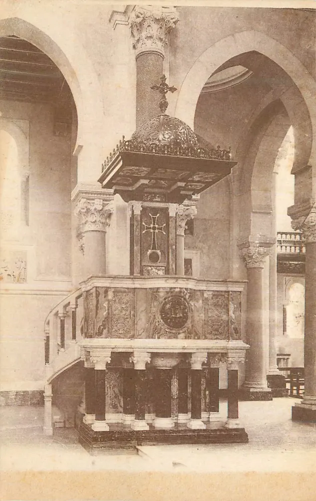 Predigtstuhl der Kirche Saint-Pierre — Architektonischer Detail — Unbekannter Verleger - Vorderseite