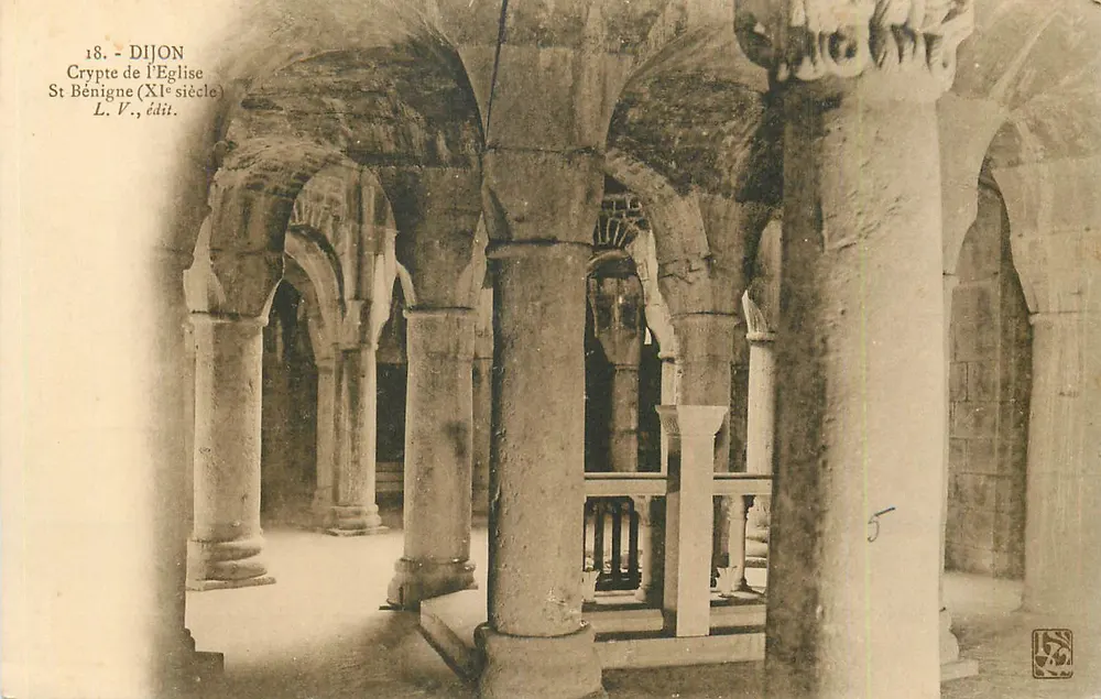 Dijon — Cripta da Igreja de São Benigno (século XI) — L. V., editor - Frente