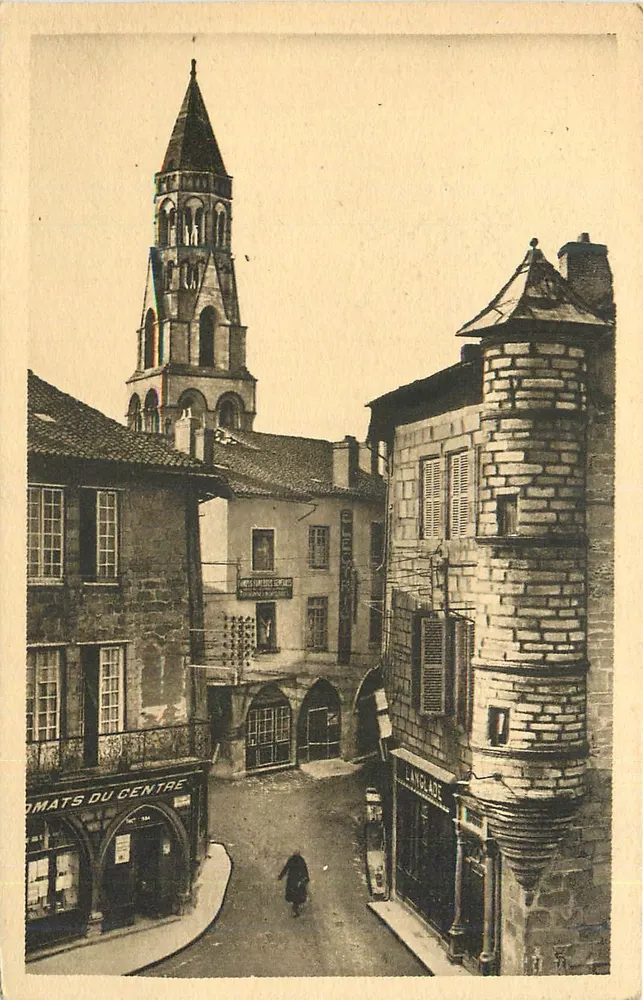 Tomatis du Centre — Blick auf die Straße mit der Kirchturms — unbekannter Verlag - Vorderseite