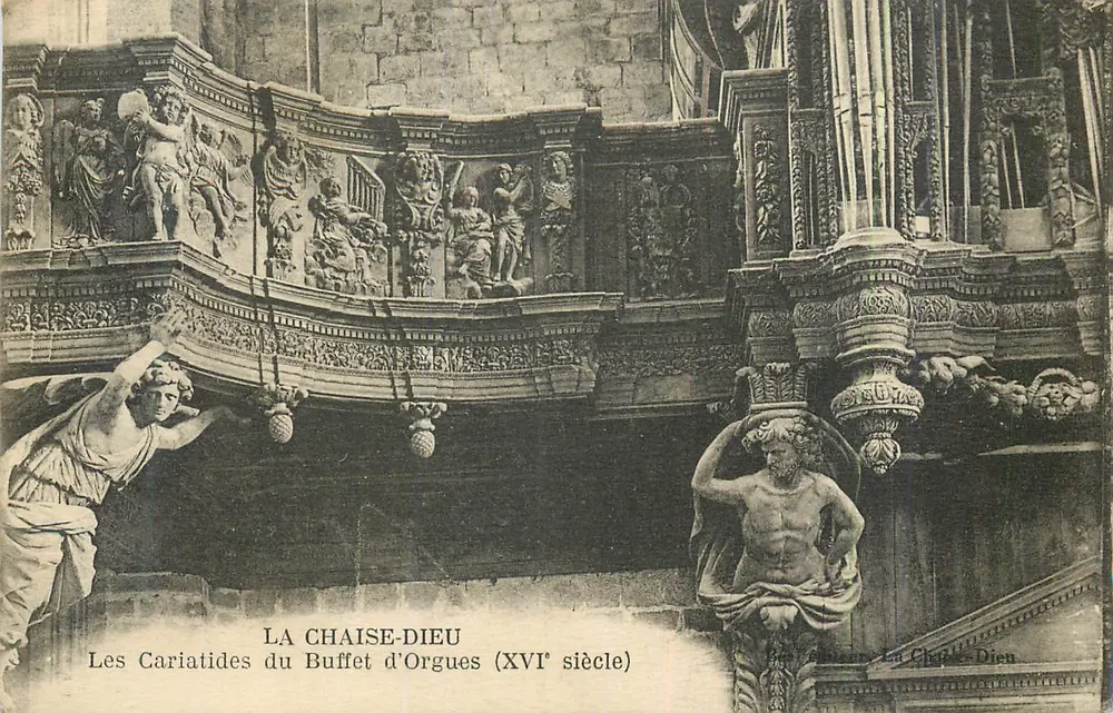 La Chaise-Dieu — Les Cariatides du Buffet d'Orgues (XVIe siècle) - Recto