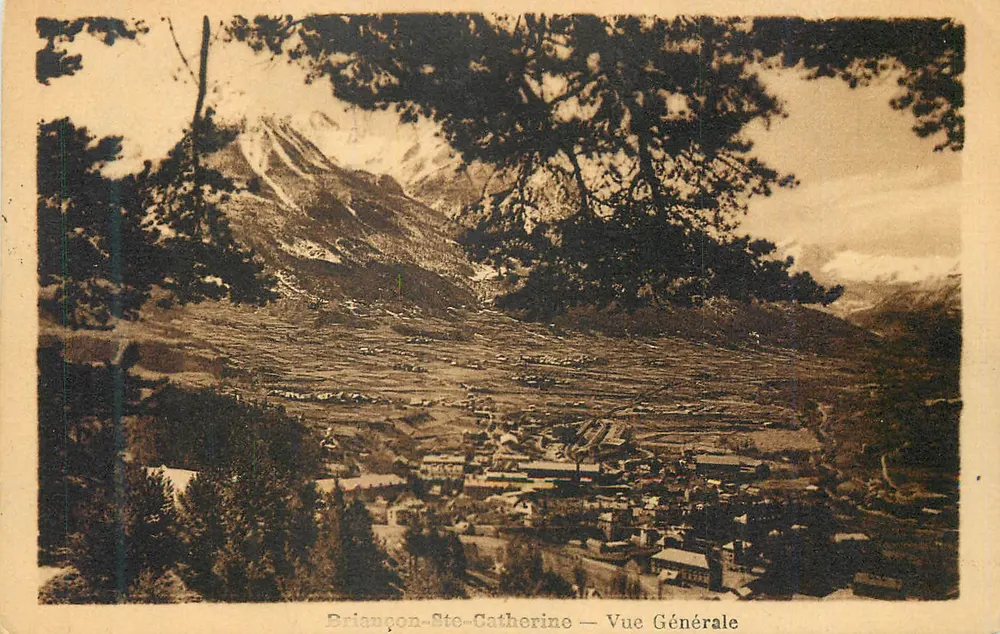 Briançon-Sto-Catherine — Vista Geral - Frente