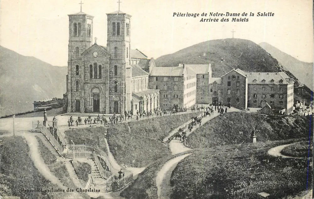 Pèlerinage de Notre-Dame de la Salette — Arrivée des Muletains — Propriété exclusive des Chapelains - Recto