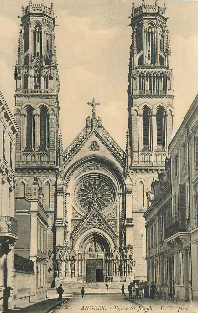 Angers — Igreja de São José — L. V., fot. - Frente