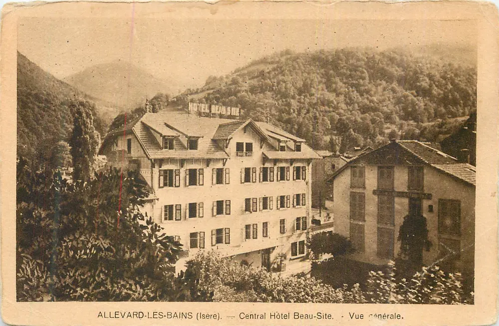 Allevard-les-Bains (Isère) — Central Hotel Beau-Site — Allgemeiner Blick - Vorderseite