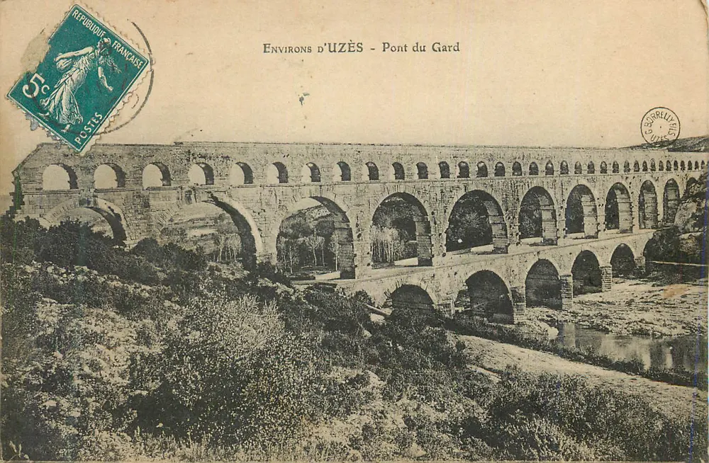 Ponte du Gard — Ao redor de Uzès — editor não visível - Frente