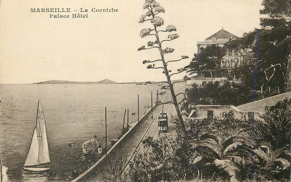Marselha — A Corniche — Palace Hôtel - Frente