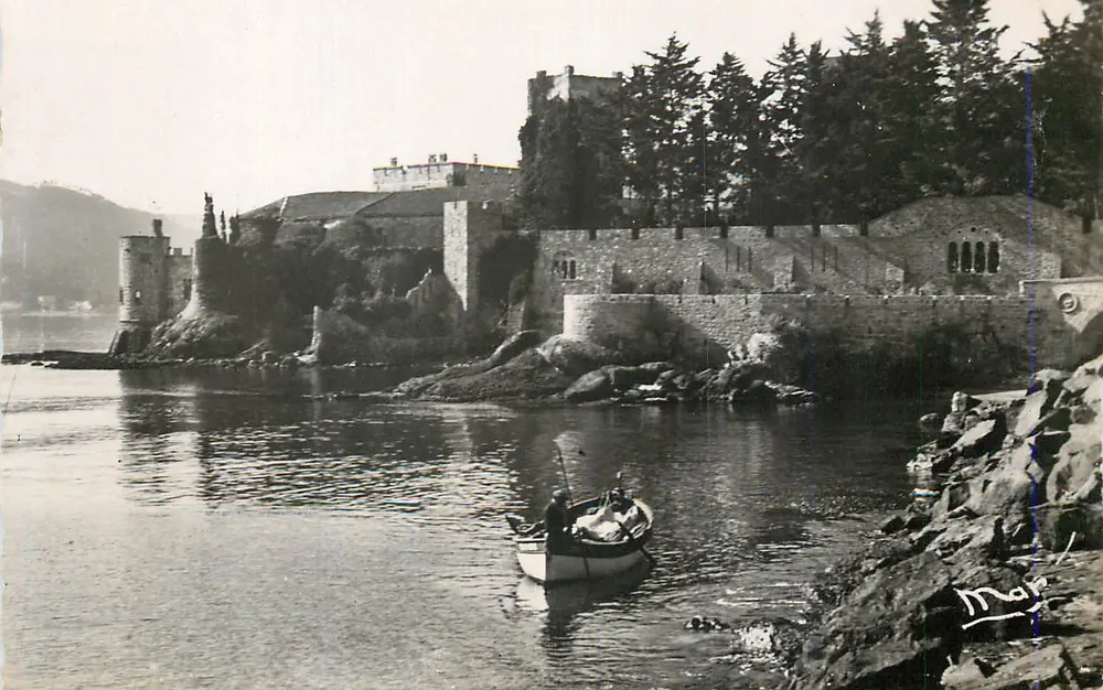 Castelo da Merveille — vista do porto — editor desconhecido, número de série não visível - Frente