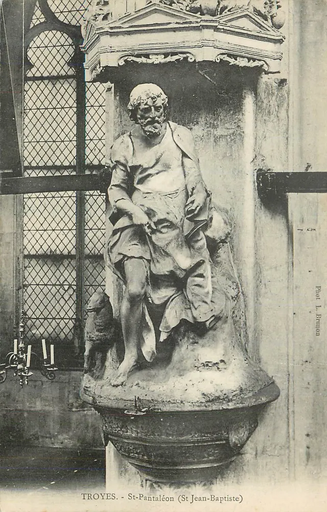 Troyes - St-Pantaléon (St Jean-Baptiste) — statue intérieure — Phot. L. Brunon - Frente