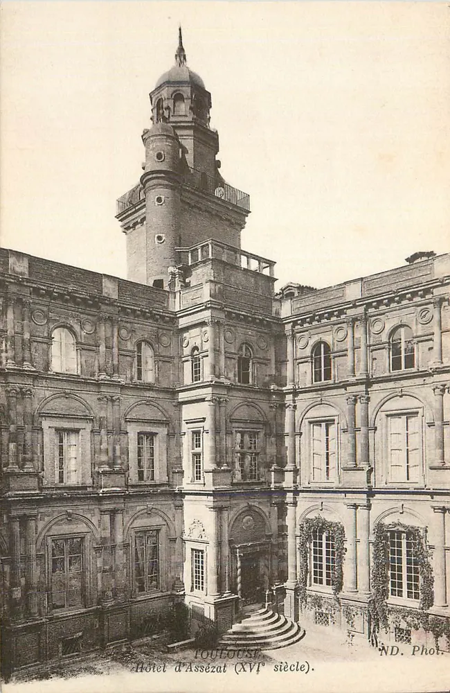Hotel d'Assézat (16. Jahrhundert) — Toulouse - Vorderseite