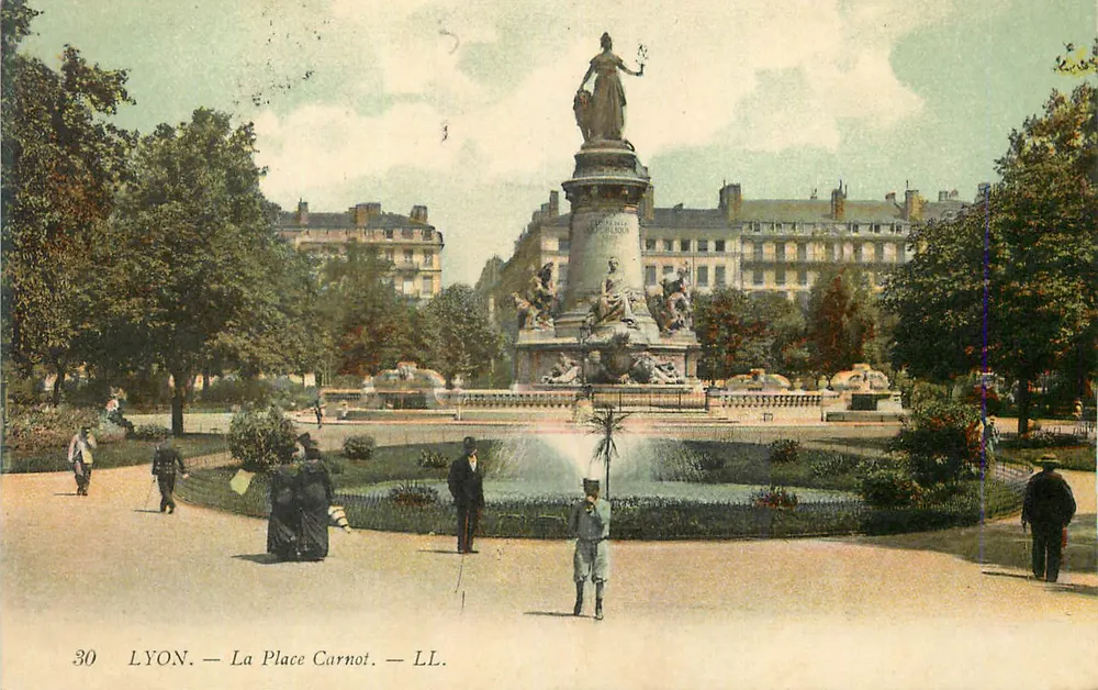 LYON — A Place Carnot — LL. — n°30 - Frente
