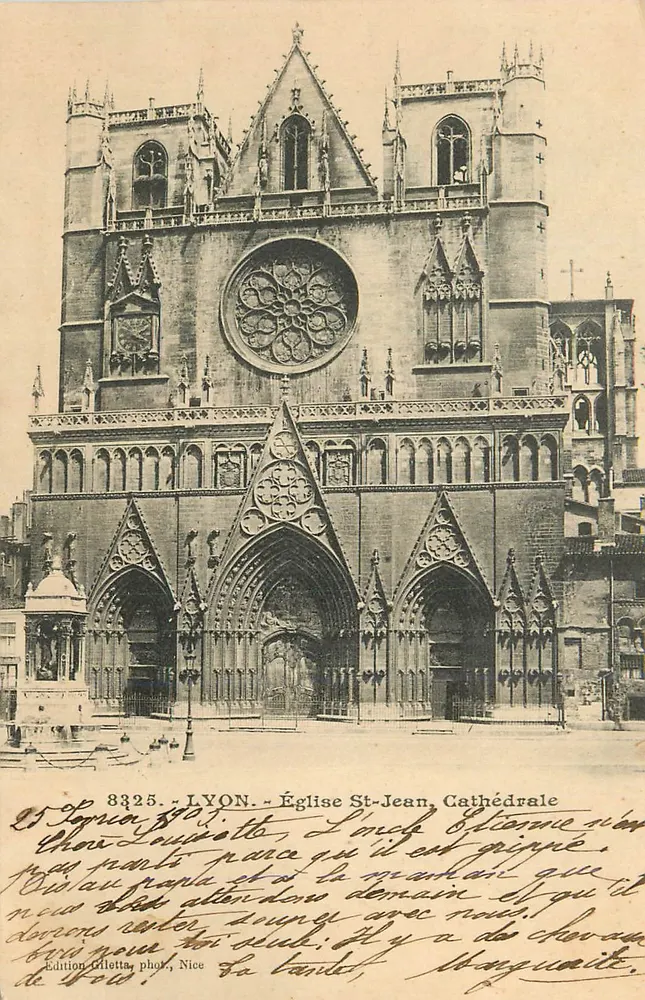 LYON - Kirche St. Johann, Kathedrale — Edition Gilletta, Foto Nice, Nr. 8325 - Vorderseite