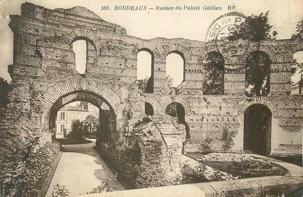 Bordeaux — Ruínas do Palácio Gallien — BR - Frente
